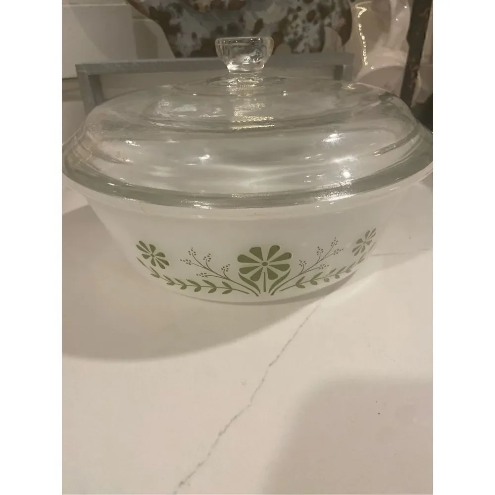GLASBAKE Vintage 2 Quart Casserole Dish with Lid Green Daisy Milk Glass
